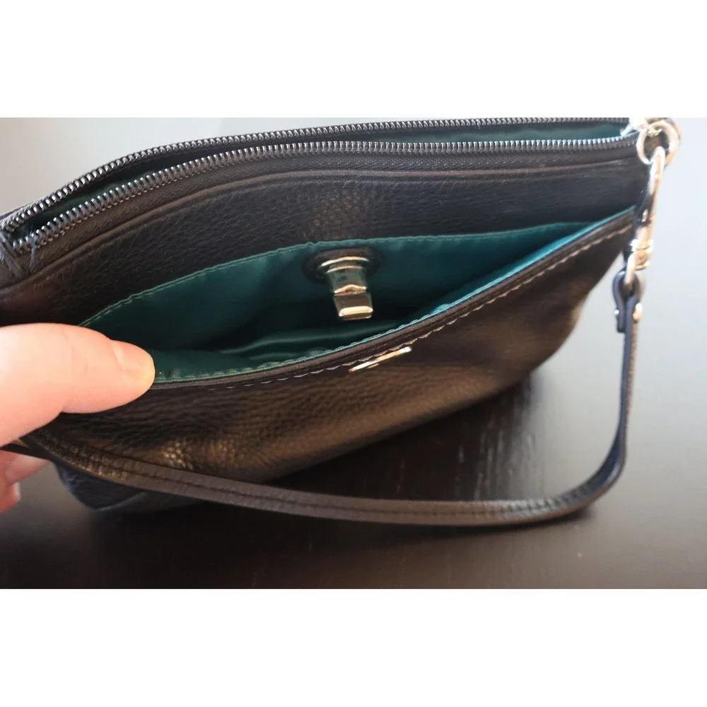 Coach Park Medium Wristlet Black Pebbled Leather Turnlock F49472
